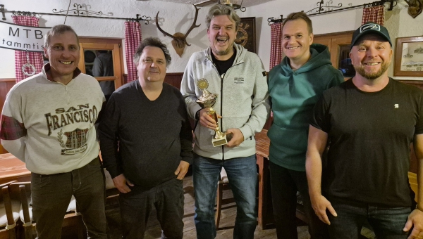 Schmid Oliver neuer Schafkopfmeister Herbst 2025